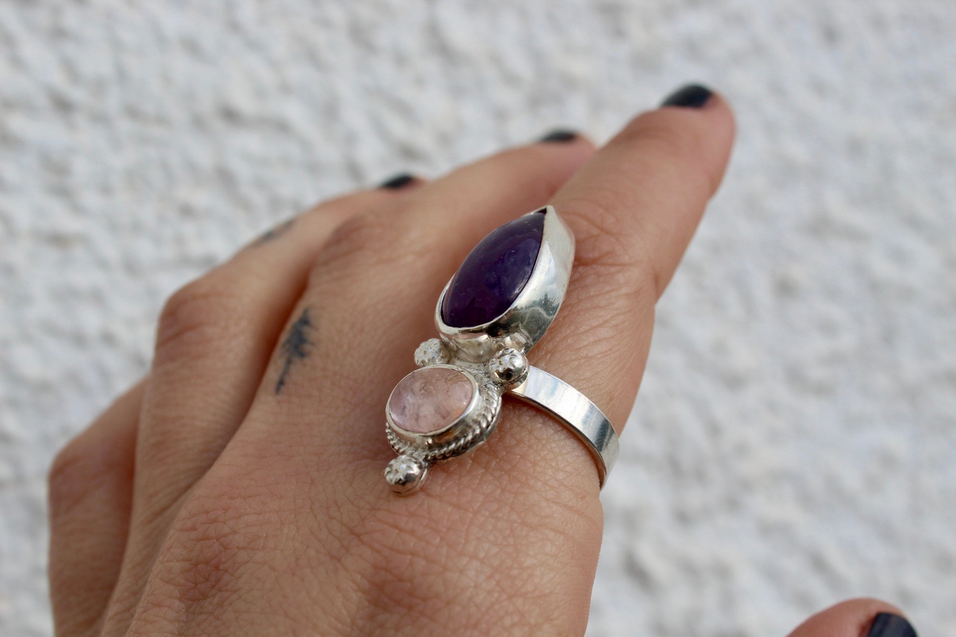 Anillo Zahara - Amatista cuarzo rosa - Regulable