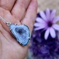 Collares Saula | Geoda de ágata lila en plata reciclada