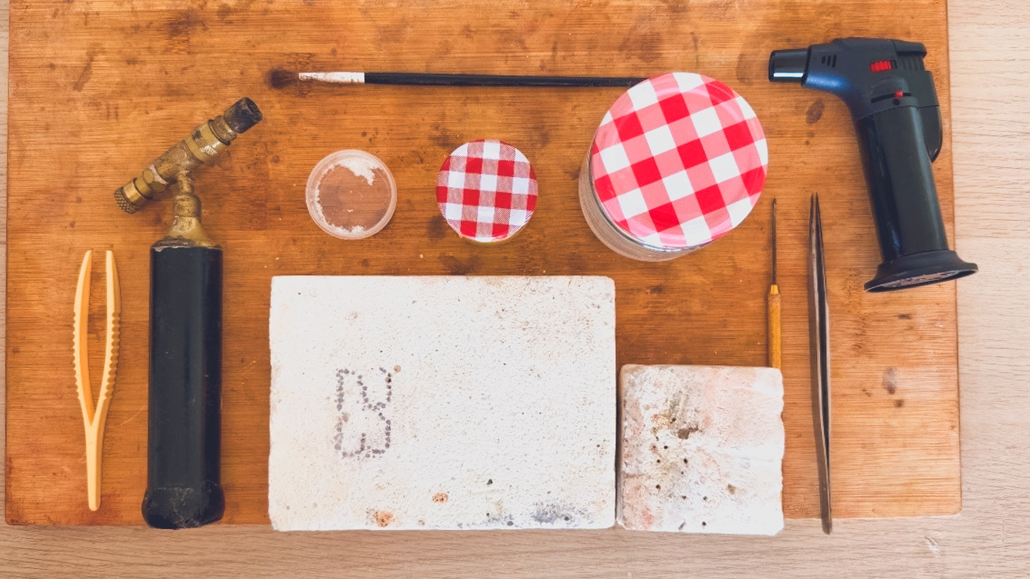 Kit completo de herramientas y materiales
