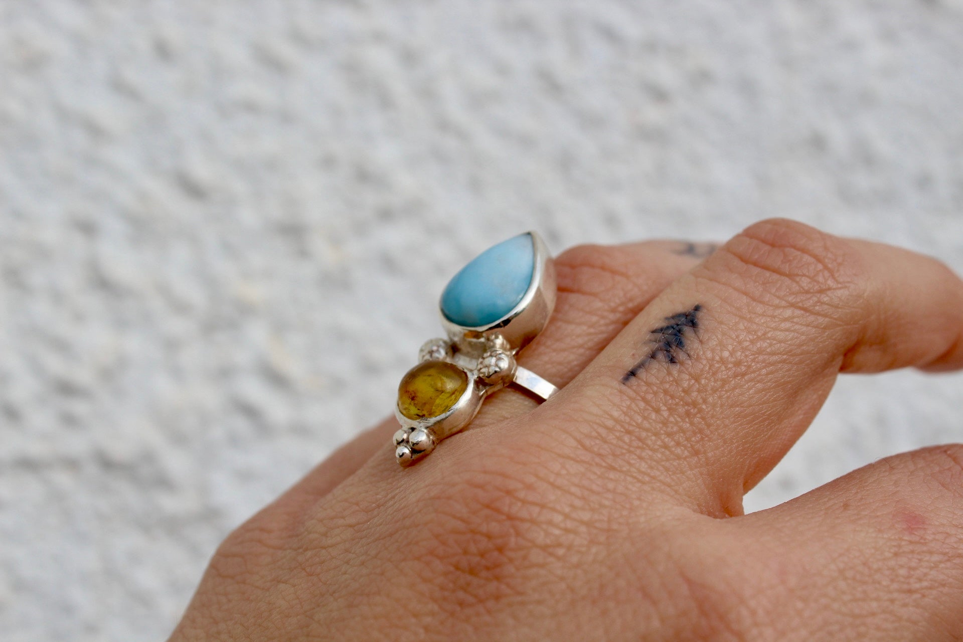 Anillo ZAHARA - Larimar Ámbar - T13