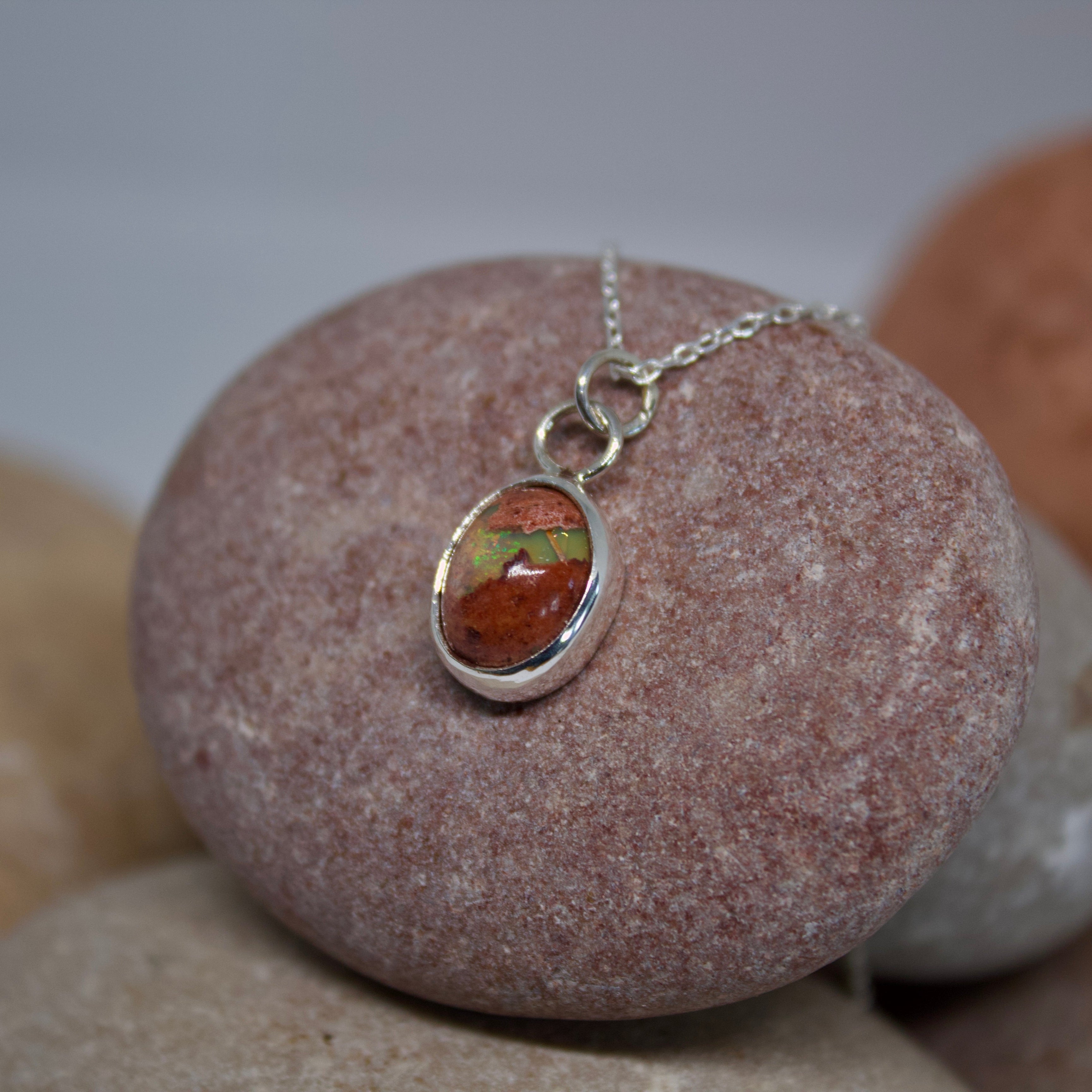 Collar ópalo de fuego