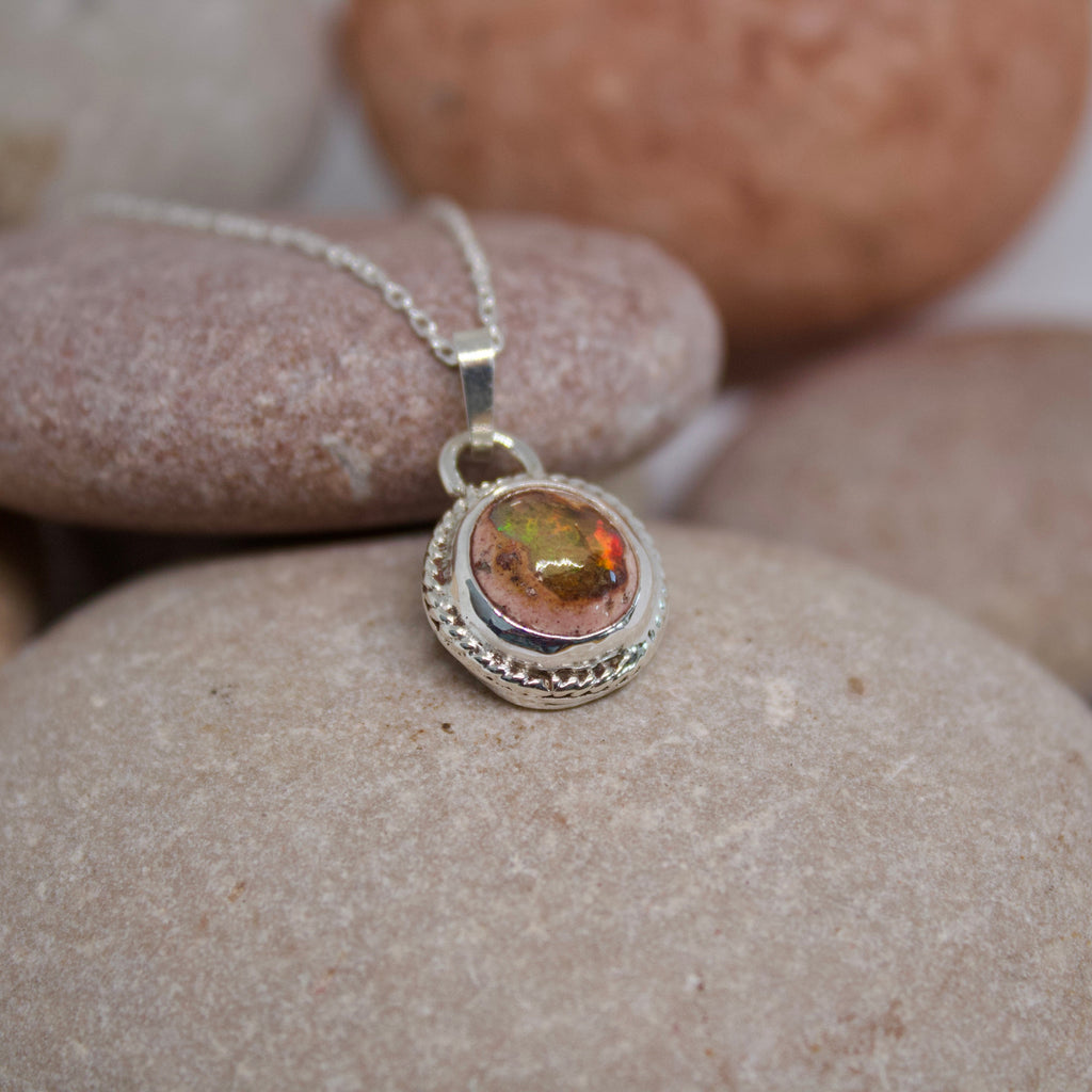 Collar ópalo de fuego