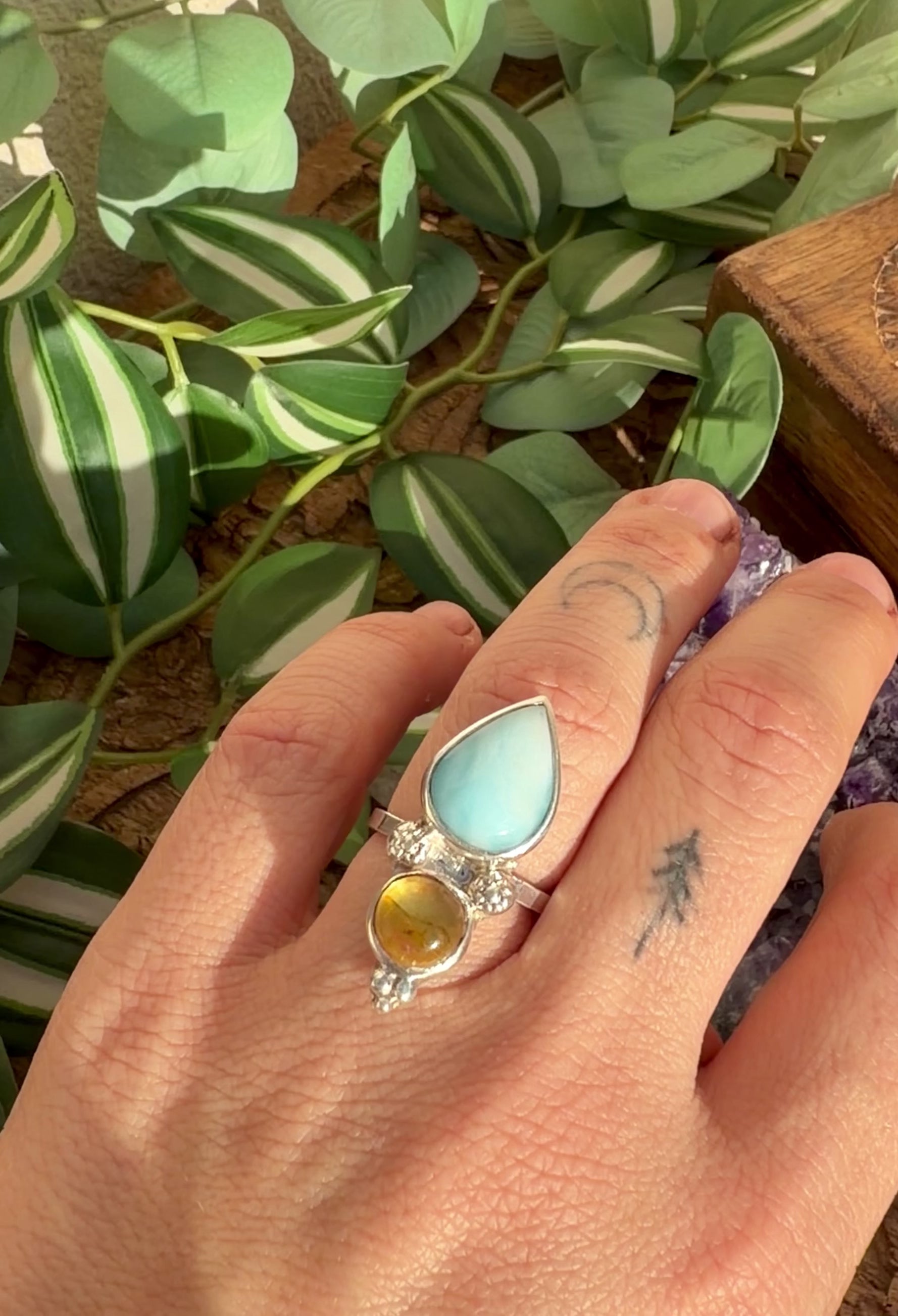 Anillo ZAHARA - Larimar Ámbar - T13