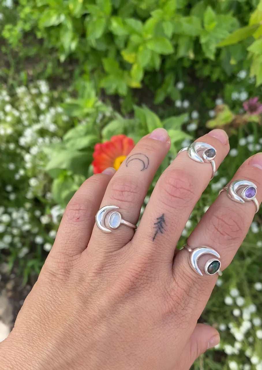 Anillo LUNA piedra ovalada