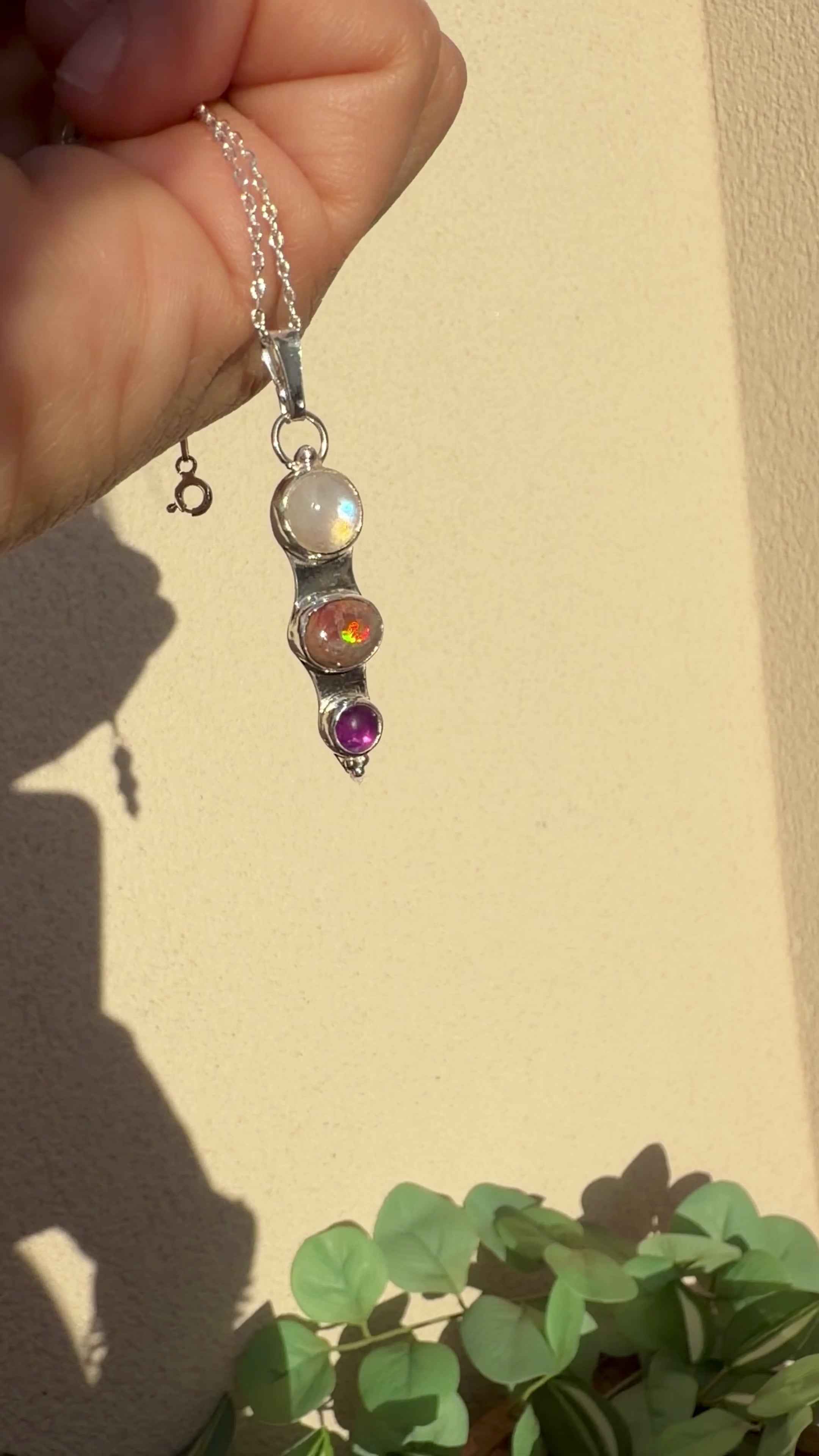 Collar Formentera - Piedra luna ópalo de fuego amatista